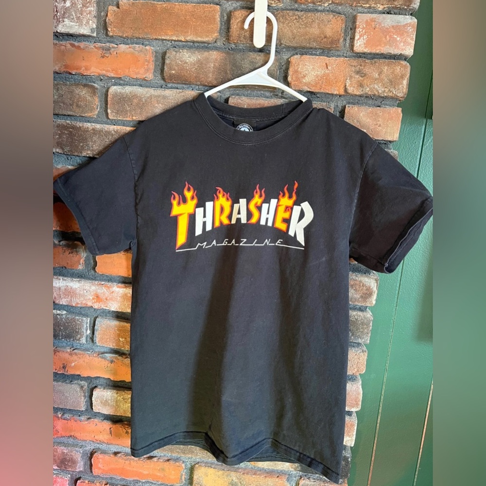 Thrasher tee size medium